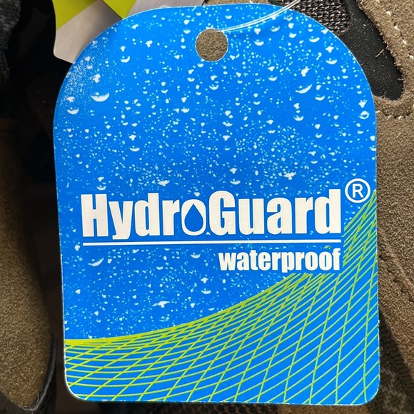 Eddie Bauer mens hiking boot. - Picture 7 of 8